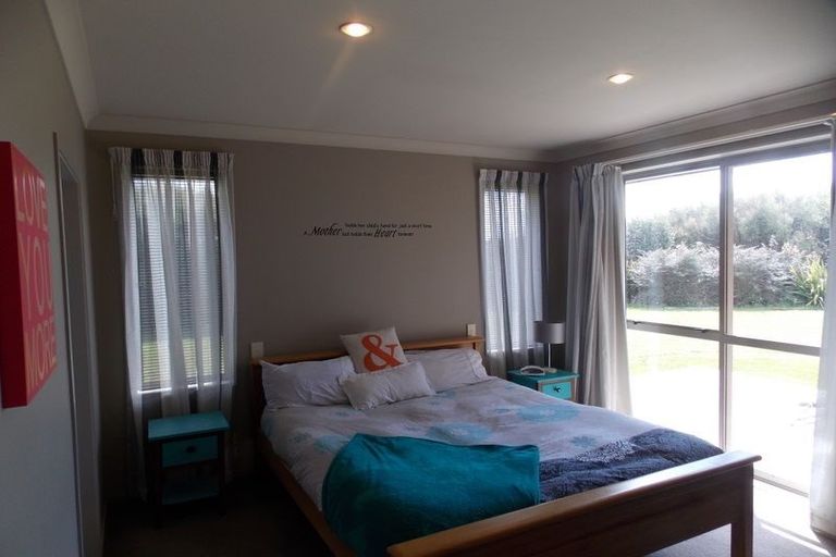 Photo of property in 25 Rewa Street, Takaro, Palmerston North, 4412