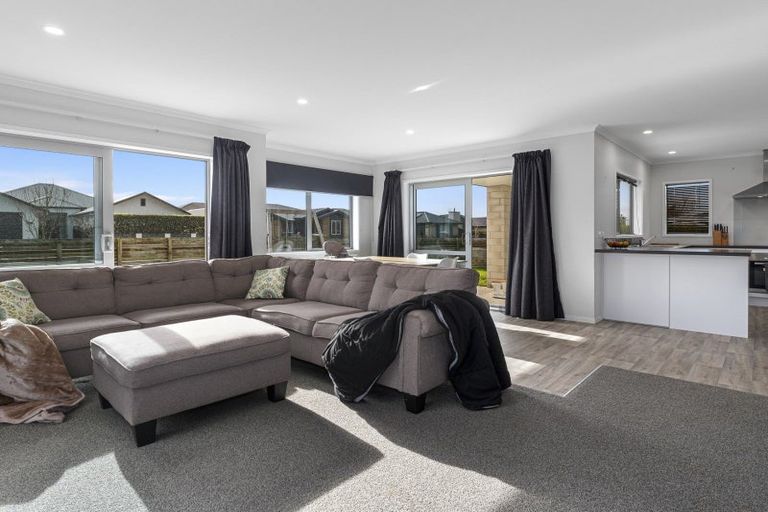 Photo of property in 50 Penetaka Heights, Pyes Pa, Tauranga, 3112