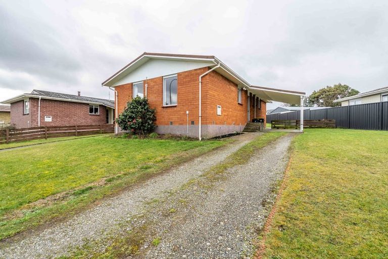 Photo of property in 99 Dunbeath Crescent, Kew, Invercargill, 9812