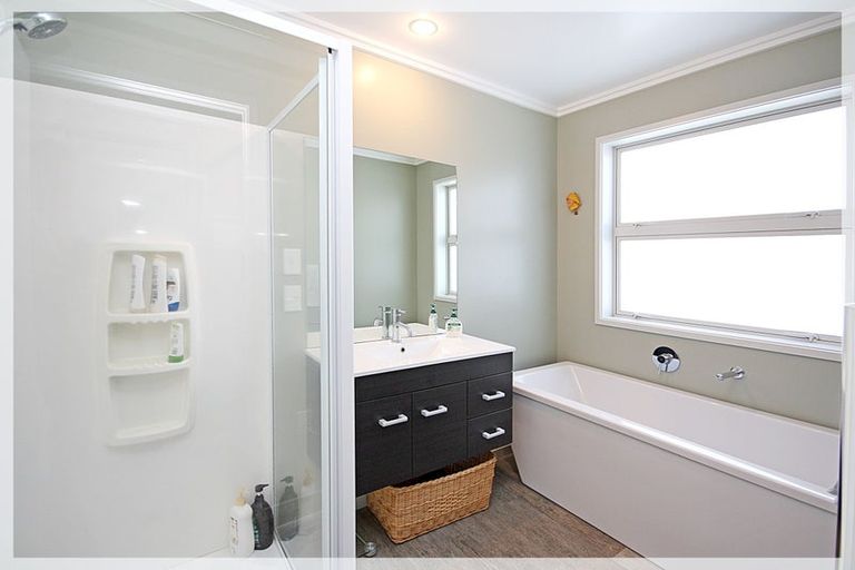 Photo of property in 24 Forbes Road, Foxton Beach, Foxton, 4815