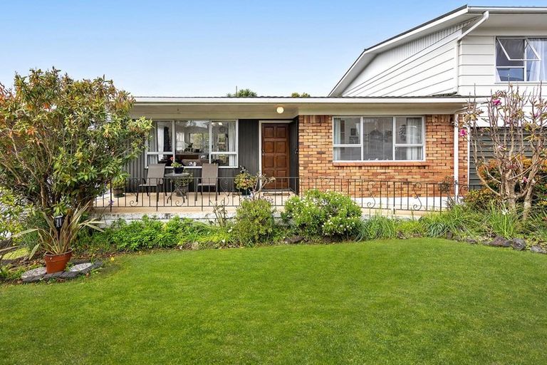 Photo of property in 3/1 Bodi Place, Te Atatu South, Auckland, 0610