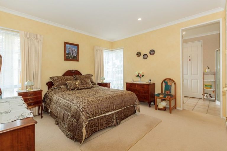 Photo of property in 1 Pastoral Lane, Hokowhitu, Palmerston North, 4410