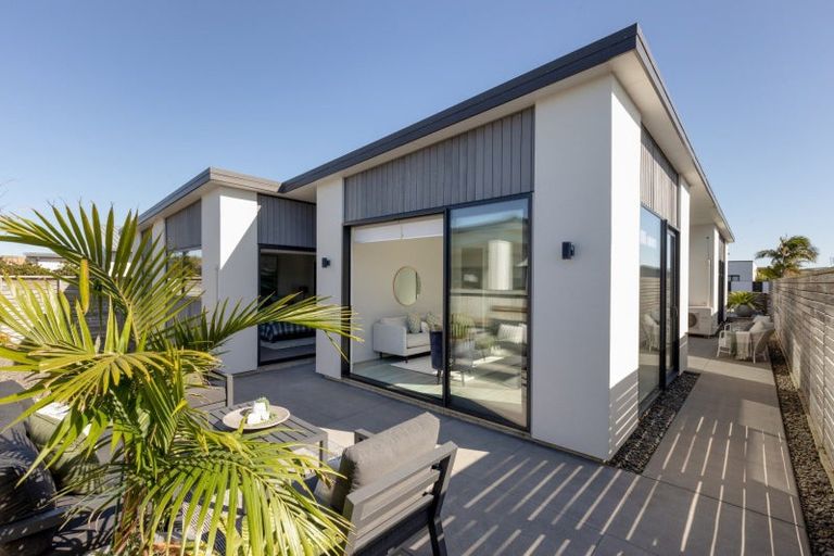 Photo of property in 17 Te Aranga Drive, Papamoa Beach, Papamoa, 3118