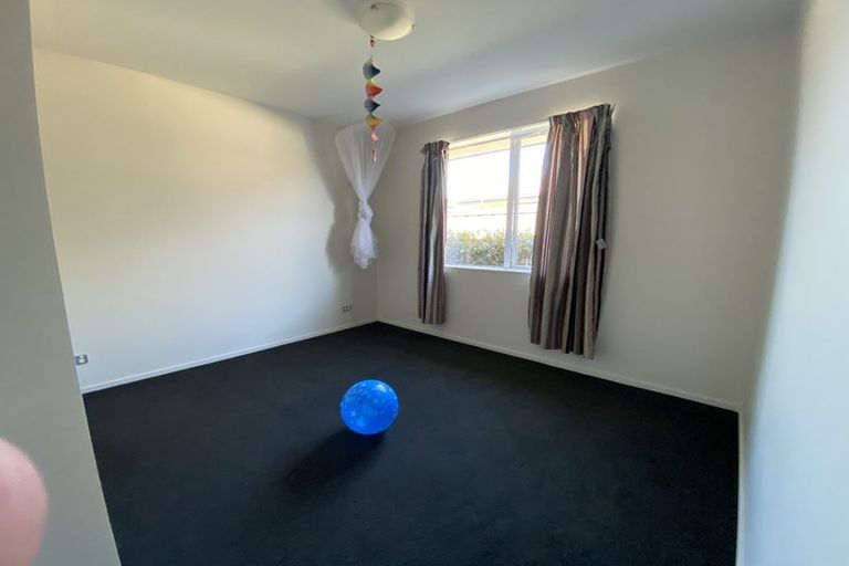 Photo of property in 86 Shillingford Boulevard, Rolleston, 7615