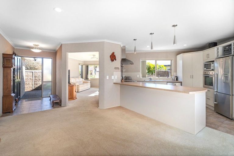 Photo of property in 28 Park Lane, Whitianga, 3510