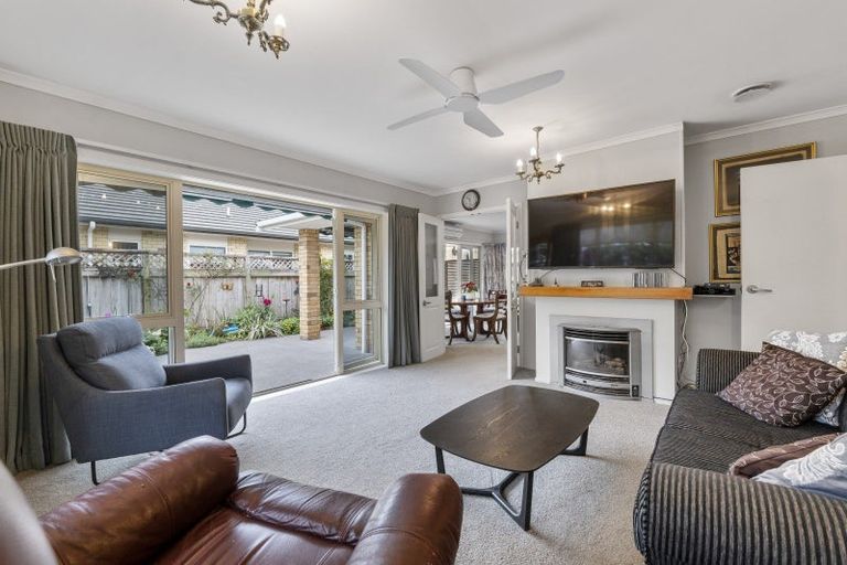 Photo of property in 29d Baring Terrace, Strandon, New Plymouth, 4312