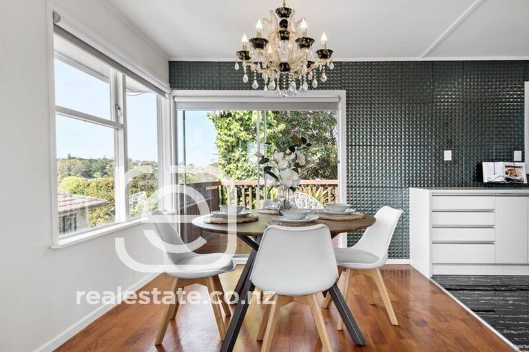 Photo of property in 84 Glamorgan Drive, Torbay, Auckland, 0630
