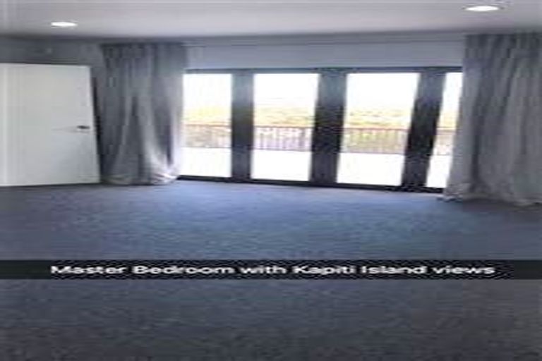 Photo of property in 45b Kakariki Grove, Waikanae, 5036