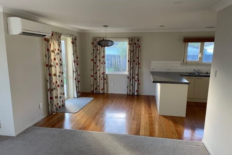 Photo of property in 15 Lucienne Place, Hillsborough, Christchurch, 8022