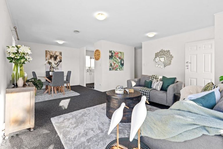 Photo of property in 2/159a Manuka Road, Bayview, Auckland, 0629