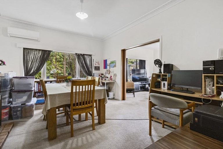 Photo of property in 17 Carey Street, Maeroa, Hamilton, 3200