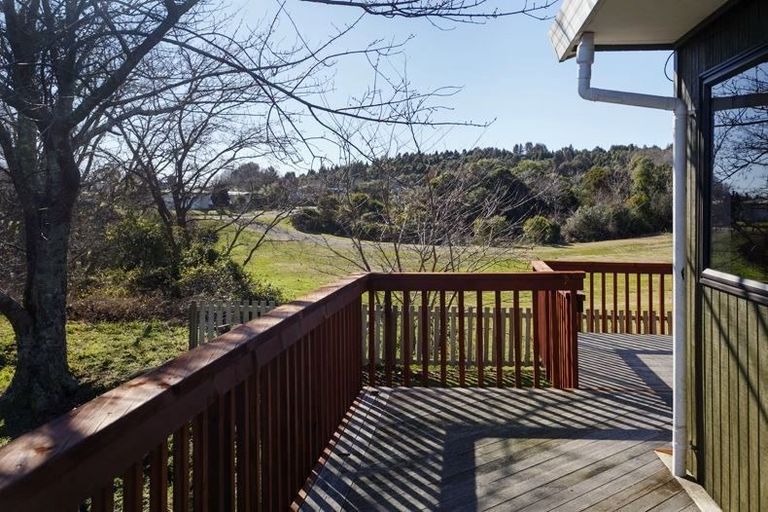 Photo of property in 11 Wembley Place, Richmond Heights, Taupo, 3330