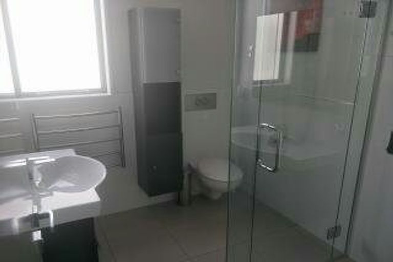 Photo of property in 292 Devon Street West, New Plymouth, 4310