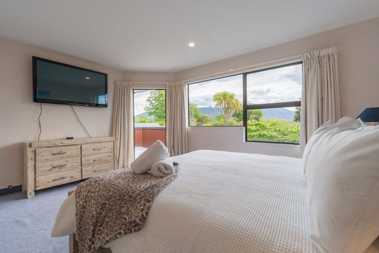 Photo of property in 13 Worsley Street, Te Anau, 9600