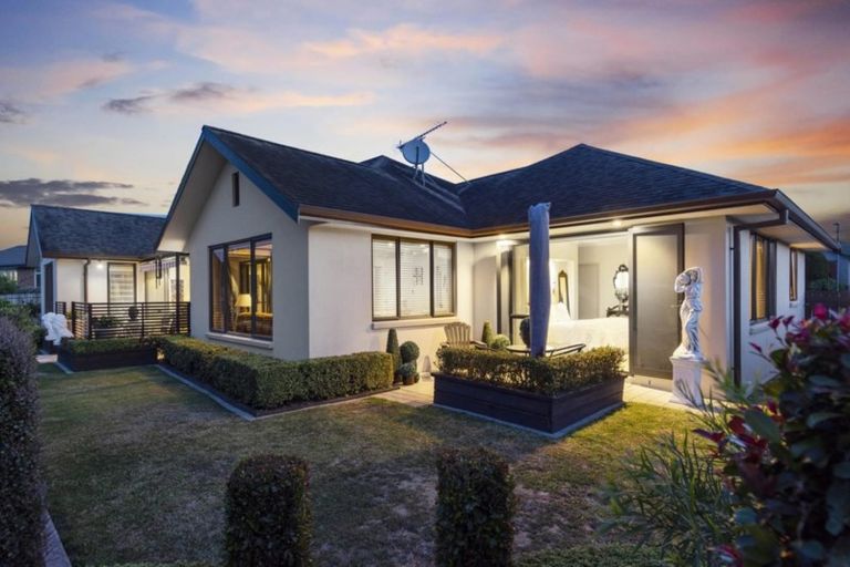 Photo of property in 28 Woodleigh Place, Ohauiti, Tauranga, 3112