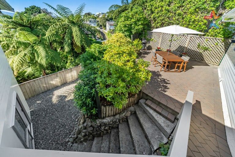 Photo of property in 18 Panorama Grove, Harbour View, Lower Hutt, 5010