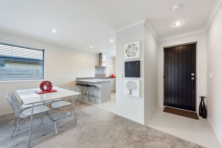 Photo of property in 55 Shrule Place, Huntington, Hamilton, 3210