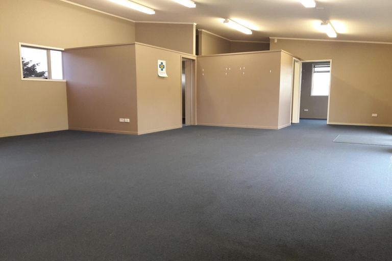 Photo of property in 80 Palmerston Road, Birkenhead, Auckland, 0626