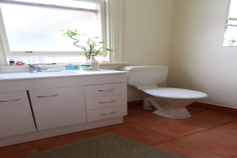 Photo of property in 4 Te Wharepouri Street, Berhampore, Wellington, 6023