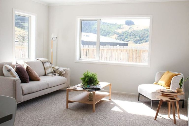 Photo of property in 47 Stockport Grove, Churton Park, Wellington, 6037