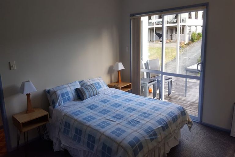 Photo of property in 18 Rewa Place, Russell, 0202