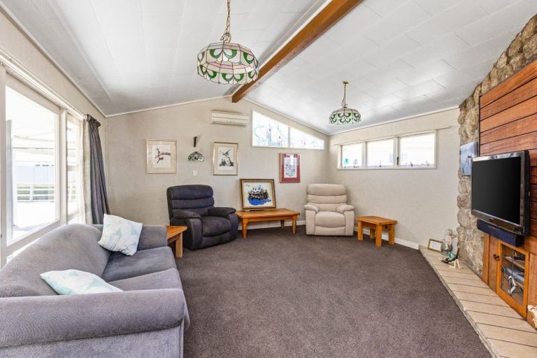 Photo of property in 30 Mcgregor Avenue, Pirimai, Napier, 4112