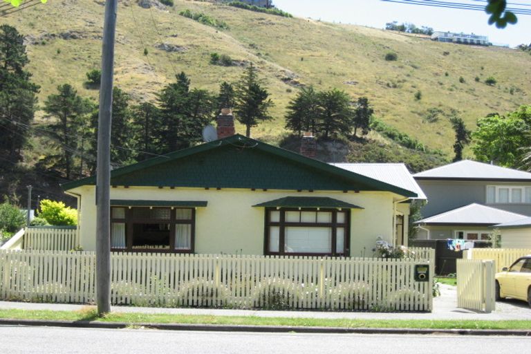 Photo of property in 10 Saint Leonards Square, Sumner, Christchurch, 8081