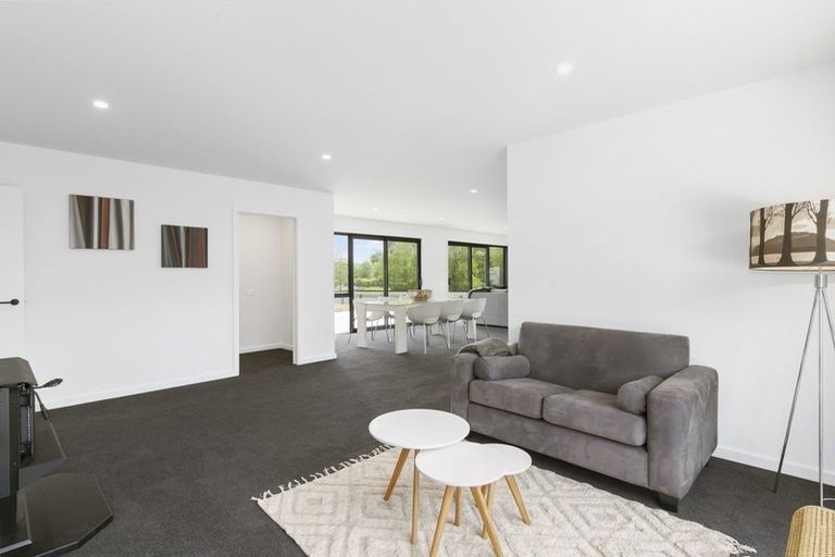 Photo of property in 4 Chatham Street, Waihola, Milton, 9073