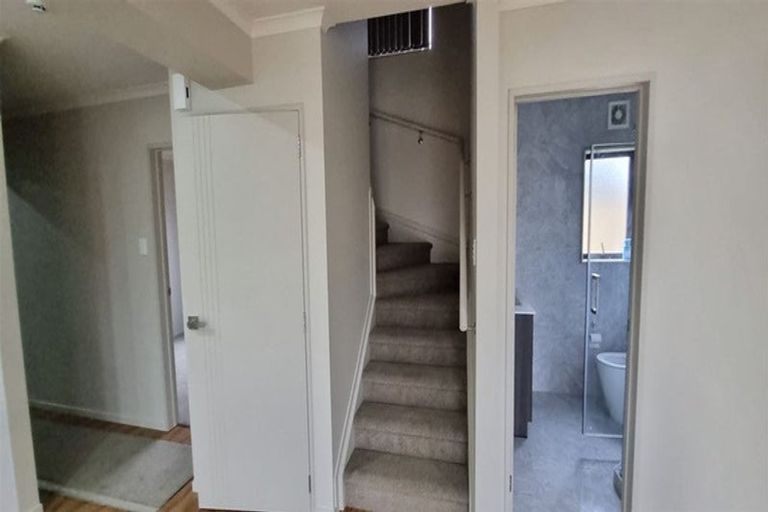 Photo of property in 102a Fitzroy Street, Papatoetoe, Auckland, 2104