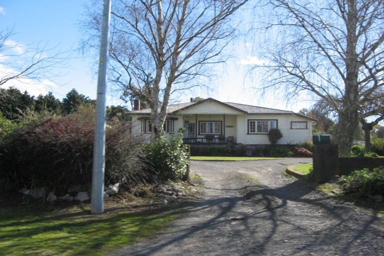 Photo of property in 8 Windsor Road, Waipawa, 4210