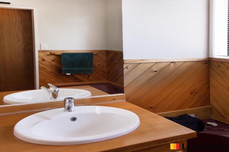 Photo of property in 1/529 Weymouth Road, Weymouth, Auckland, 2103