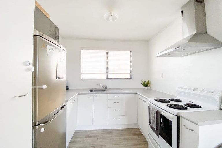 Photo of property in 28 Sturdee Road, Manurewa, Auckland, 2102