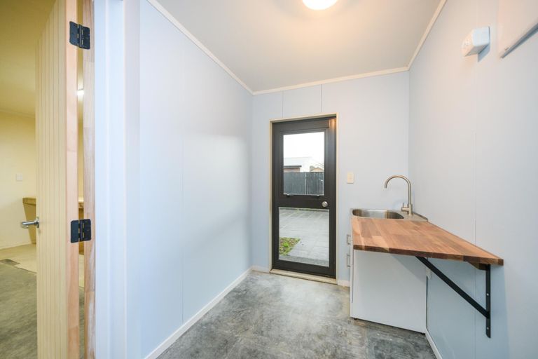 Photo of property in 16 Sorrento Place, Kelvin Grove, Palmerston North, 4414