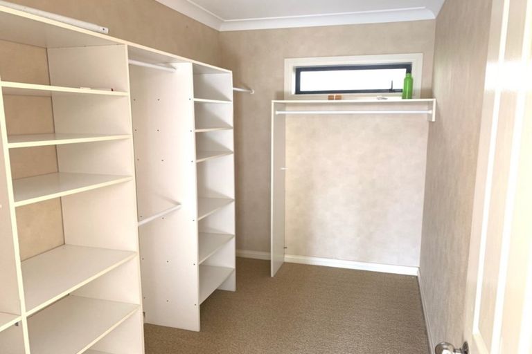 Photo of property in 21 Tumbridge Place, Somerville, Auckland, 2014