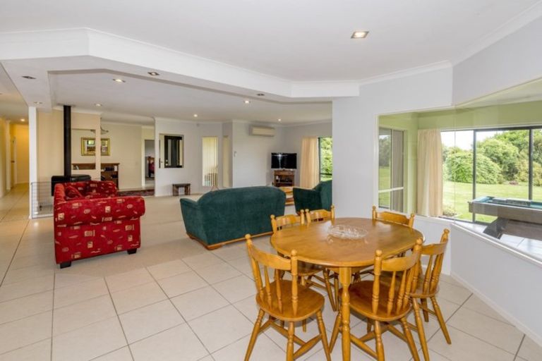 Photo of property in 16 Pukematawai Lane, Levin, 5571