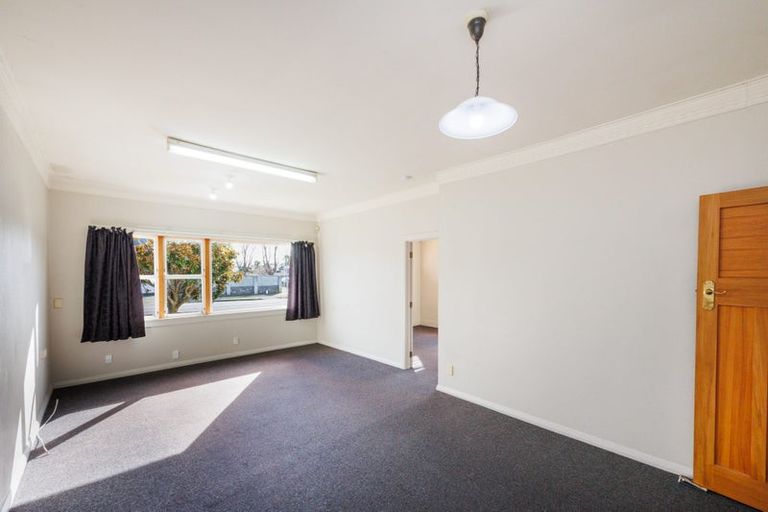 Photo of property in 58 Rangitane Street, Palmerston North, 4414