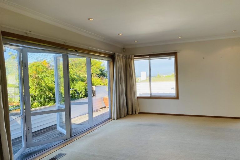 Photo of property in 5 Bevyn Street, Castor Bay, Auckland, 0620