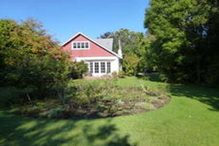 Photo of property in 70 Iranui Road, Inner Kaiti, Gisborne, 4010