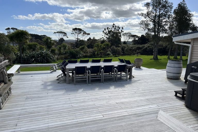 Photo of property in 364 Oneriri Road, Kaiwaka, 0573