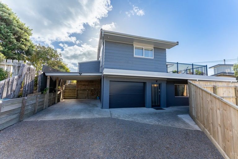 Photo of property in 17 Moana Street, Otaki Beach, Otaki, 5512