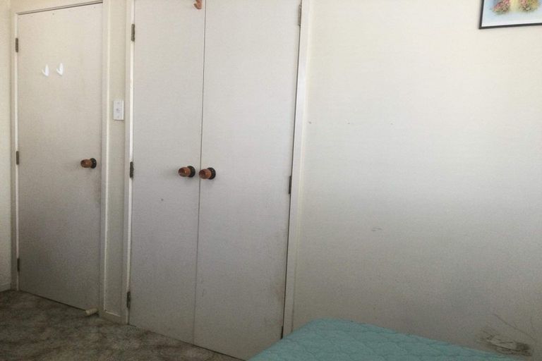 Photo of property in 83 Lynwood Road, New Lynn, Auckland, 0600