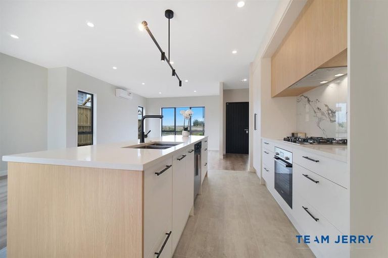 Photo of property in 101 Mutetai Road, Clarks Beach, 2122