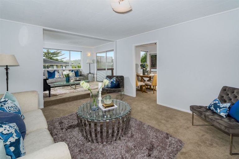 Photo of property in 4 Bonito Place, Bayview, Auckland, 0629