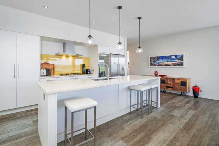 Photo of property in 11 Puriri Place, Whitianga, 3510