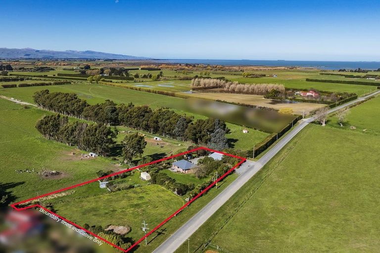 Photo of property in 635 Days Road, Springston, Christchurch, 7674