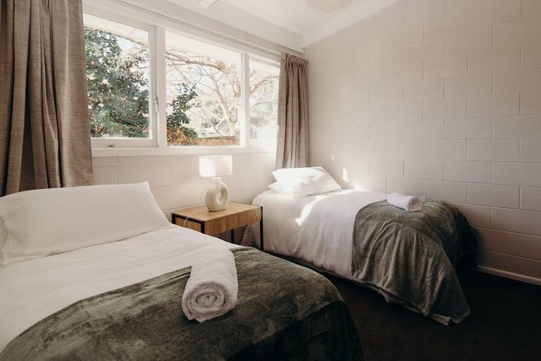 Photo of property in 2/204a Park Road South, Akina, Hastings, 4122