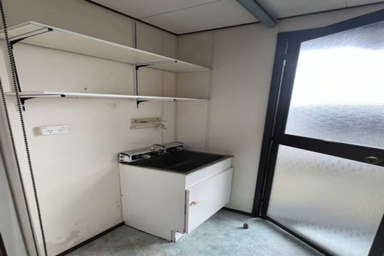 Photo of property in 2/141 Carnoustie Drive, Wattle Downs, Auckland, 2103