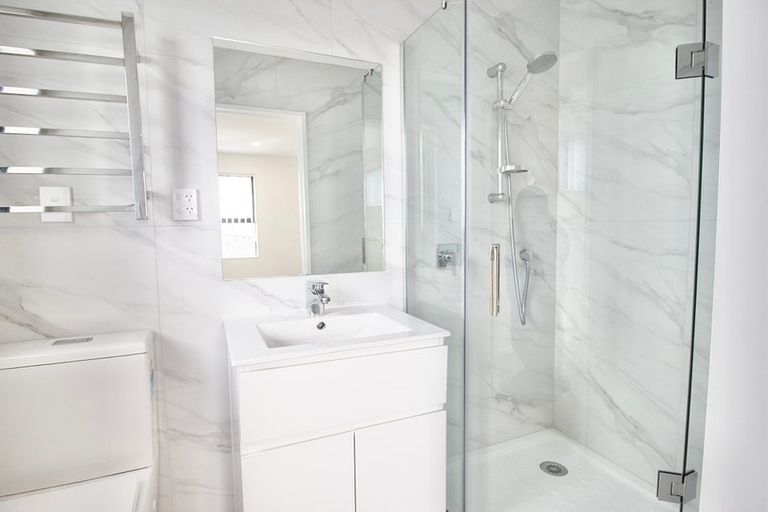 Photo of property in 11a Putiputi Way, Papakura, 2110