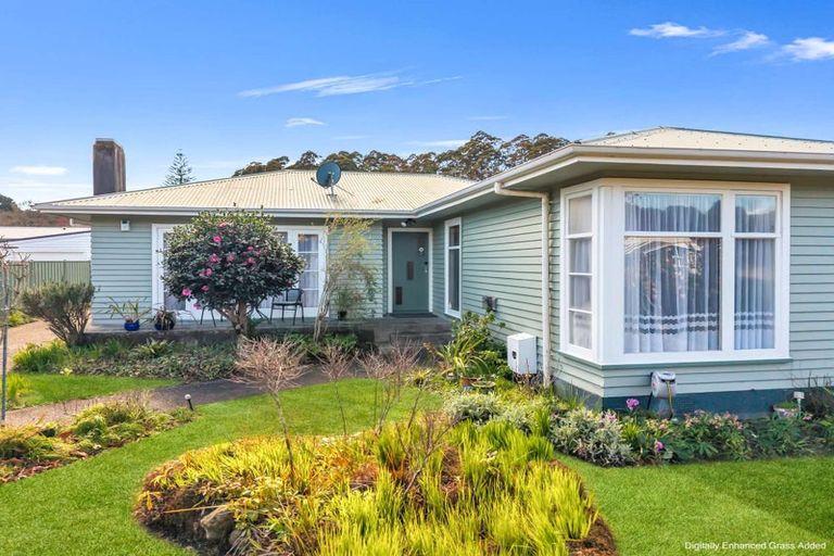 Photo of property in 9 Mackenzie Street, Kawerau, 3127