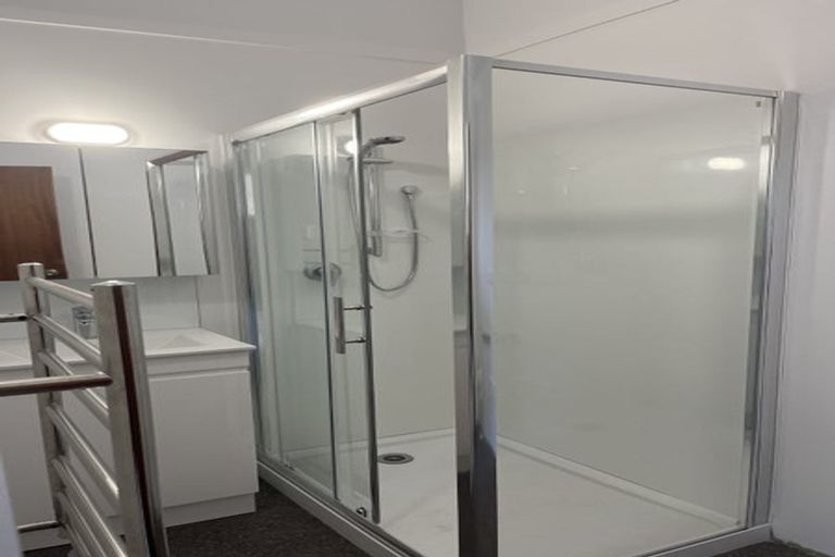 Photo of property in 4/15 Upper Lewisville Terrace, Thorndon, Wellington, 6011